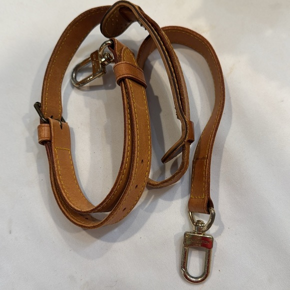 Authentic Louis Vuitton Keepal Bandolier bag strap with rubber shoulder pad - Picture 2 of 13